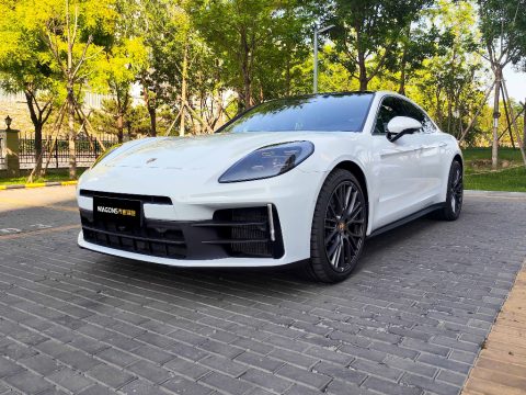 保时捷 Panamera