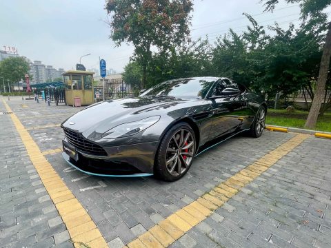 阿斯顿·马丁 DB11
