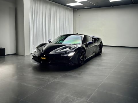 法拉利 SF90