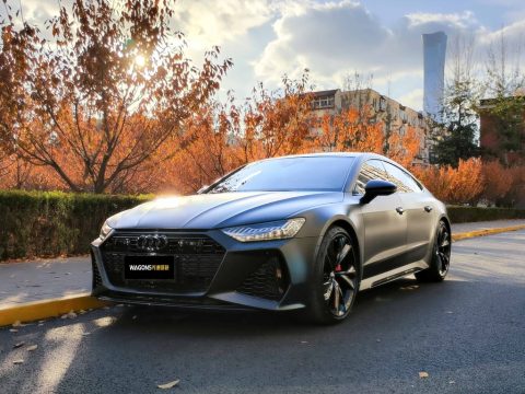 奥迪 RS7